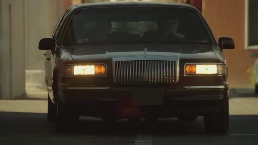 Lincoln Town Car Stretched Limousine