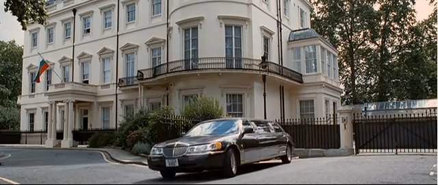 Lincoln Town Car Stretched Limousine