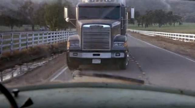 Freightliner FLD