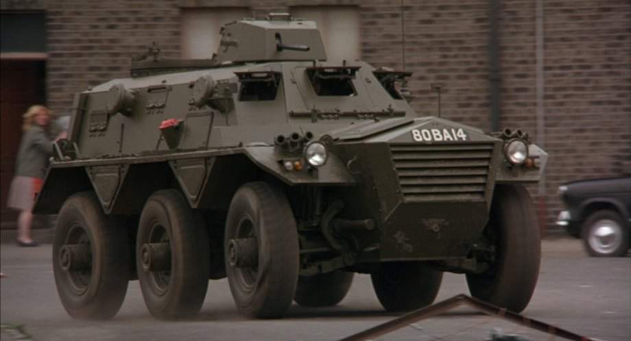 Alvis FV 603 Saracen Series I