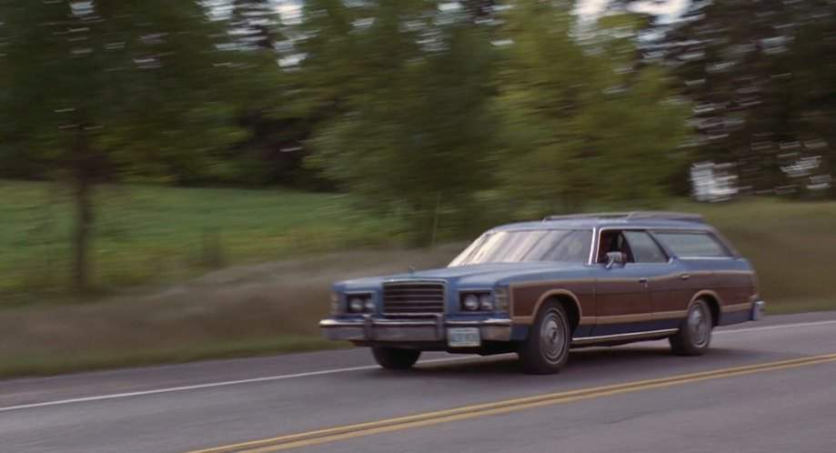 Ford LTD Country Squire