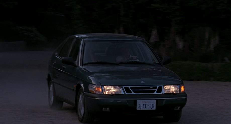 SAAB 900