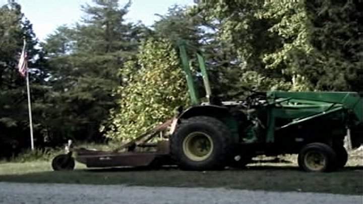 John Deere 750