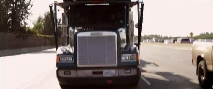 Freightliner FLD