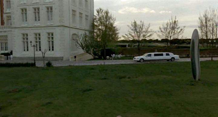Lincoln Town Car Stretched Limousine