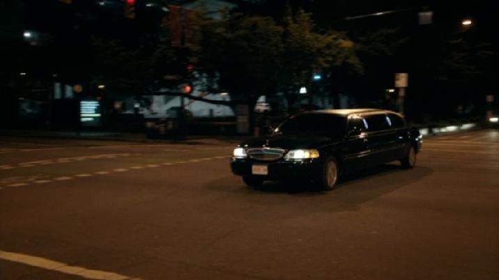 Lincoln Town Car Stretched Limousine