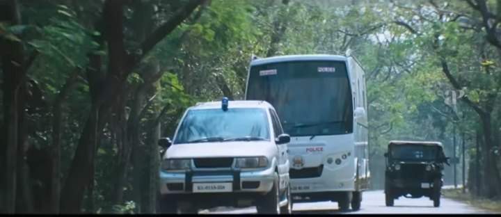 Tata Safari
