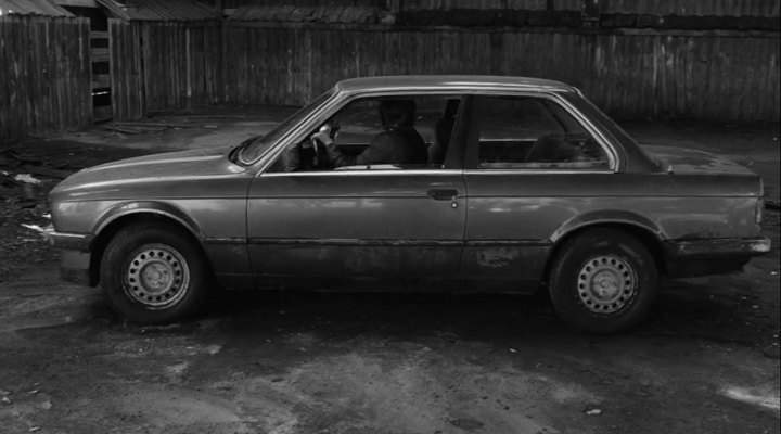 1983 BMW 318i E30 in Kolka Cool