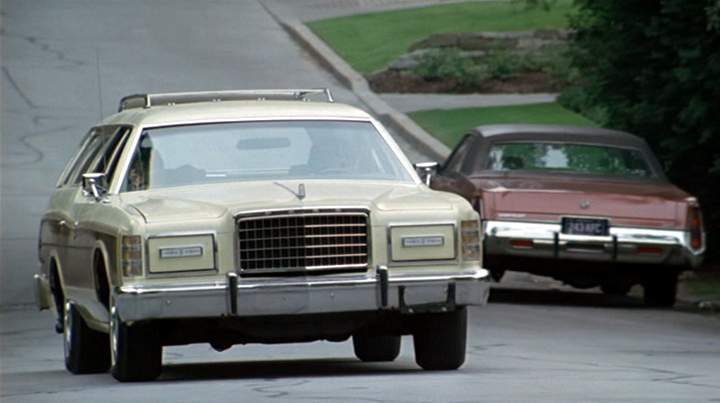 Ford LTD Country Squire