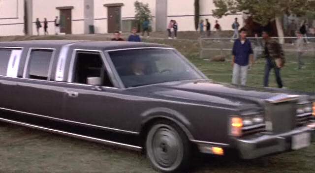 Lincoln Town Car Stretched Limousine