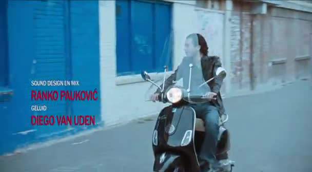 Piaggio Vespa in Snackbar
