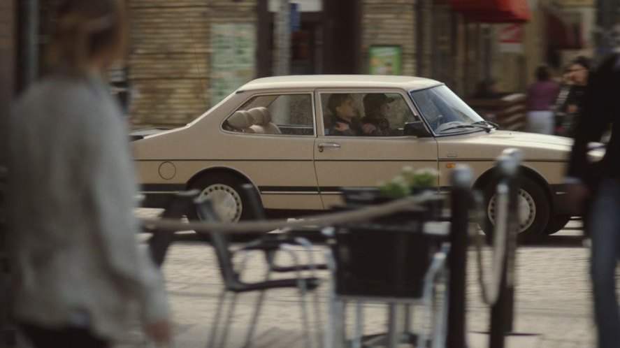 SAAB 900