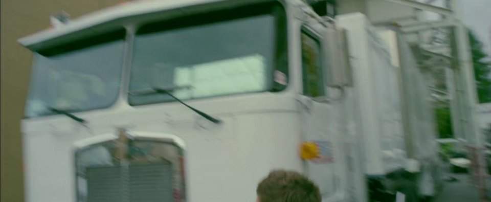 Kenworth K-100