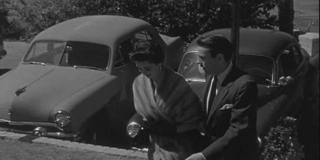 Ford De Luxe