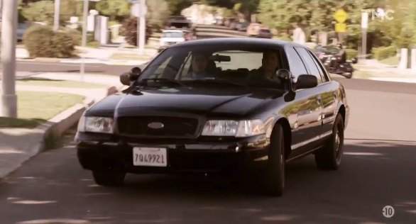 2006 Ford Crown Victoria in Fatal Instinct