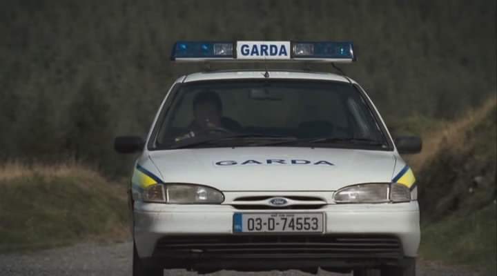 1993 Ford Mondeo MkI in Roadkill
