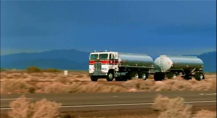 Freightliner FLT