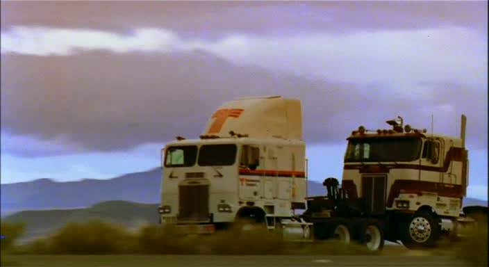 Peterbilt 362