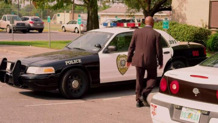 Ford Crown Victoria