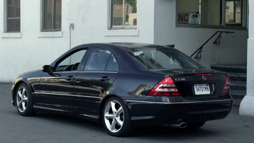 Mercedes-Benz C 230
