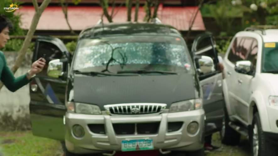 Hyundai Starex