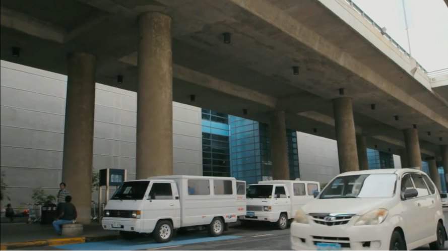 Mitsubishi L-300 FB