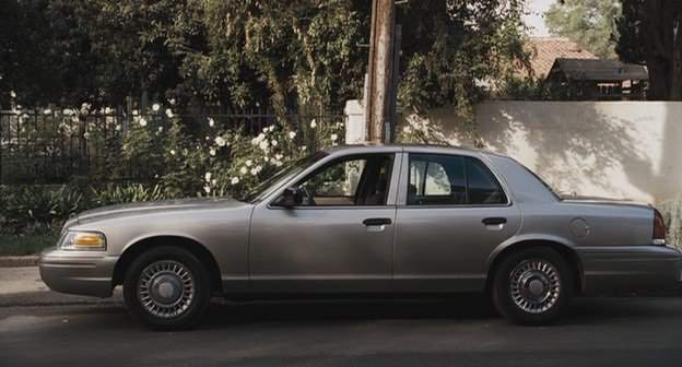 Ford Crown Victoria