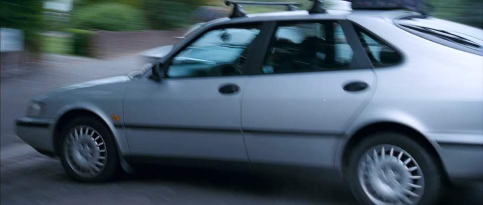 SAAB 900
