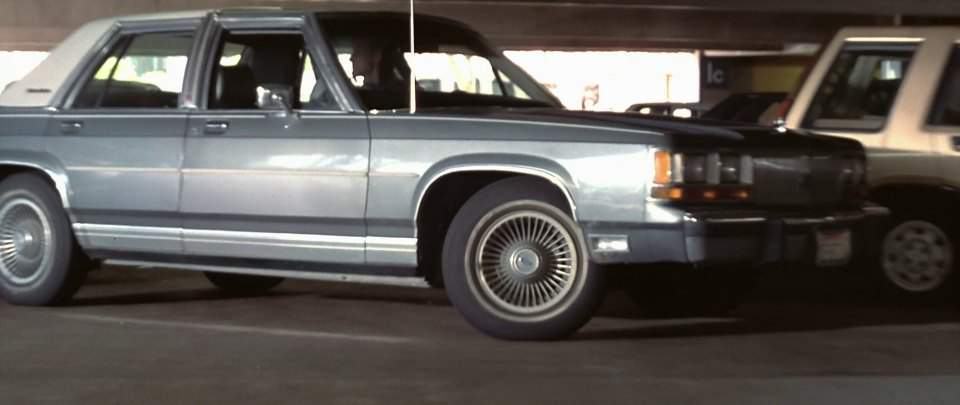 Ford LTD Crown Victoria