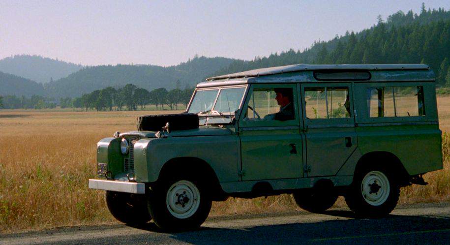 Land-Rover 109'' Series IIa Station Wagon