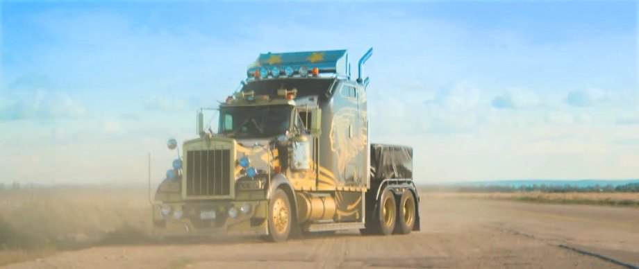 Kenworth W-900