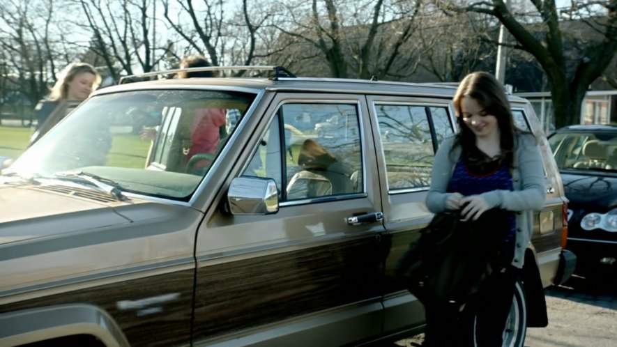 1986 Jeep Wagoneer in Cyberbully