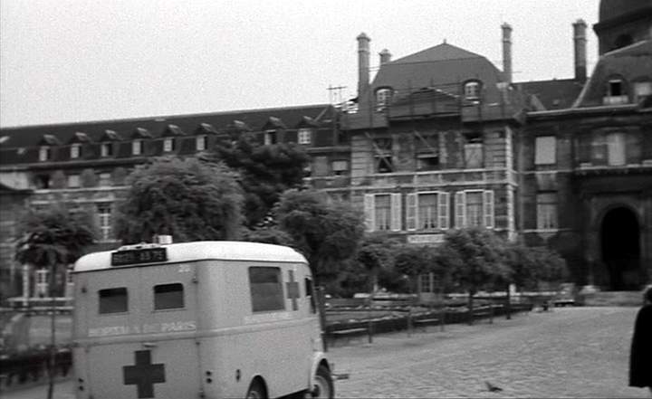 Renault 1000 Kg Ambulance