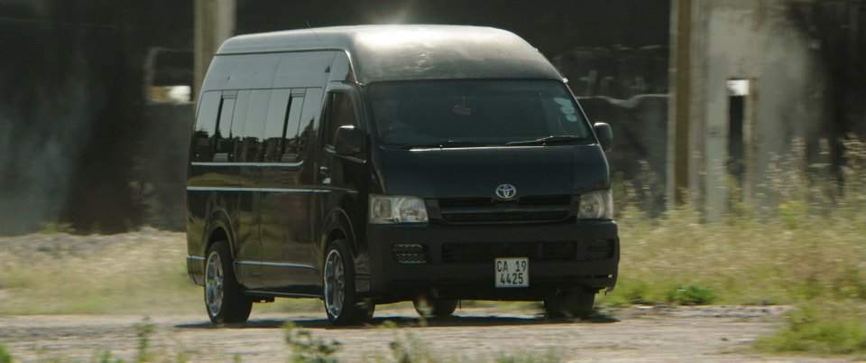 Toyota HiAce Commuter