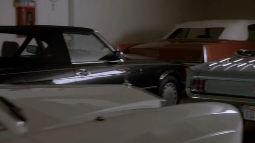 Mercedes-Benz 560 SL