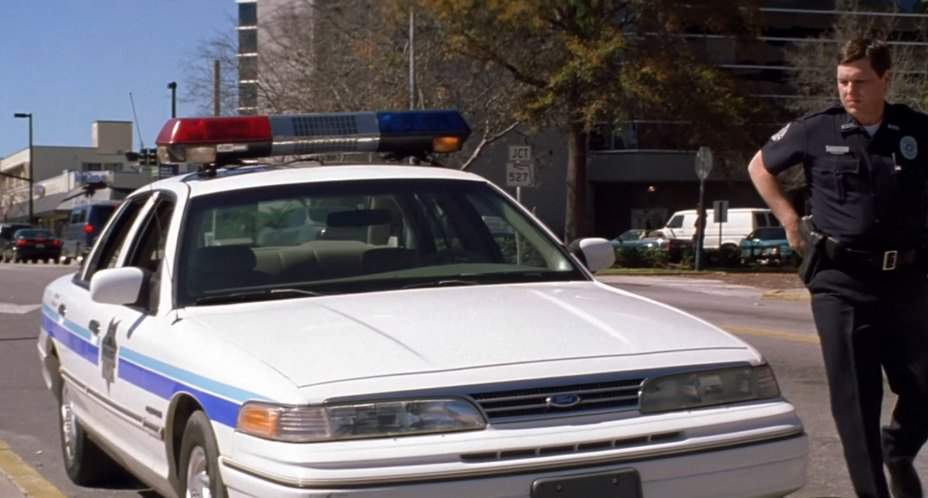 Ford Crown Victoria