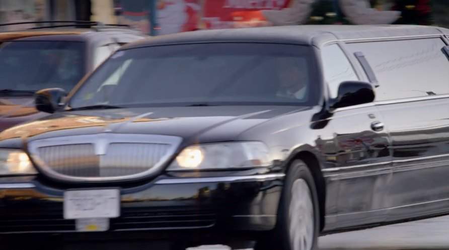 Lincoln Town Car Stretched Limousine