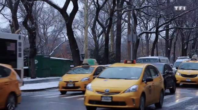 Toyota Prius v