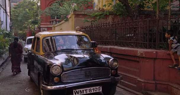 Hindustan Ambassador 1800 ISZ