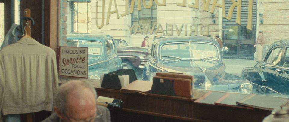 Ford De Luxe