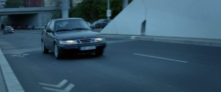 SAAB 900