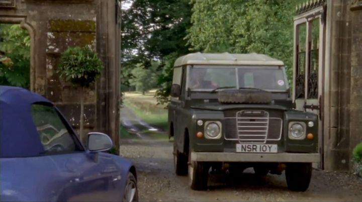 Land-Rover 88'' Series III