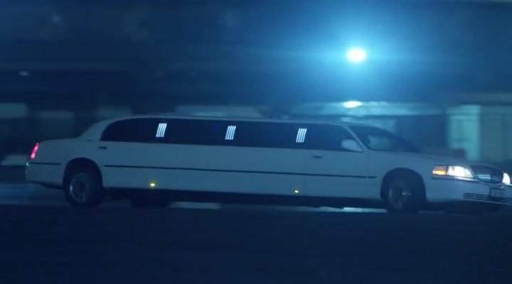 Lincoln Town Car Stretched Limousine