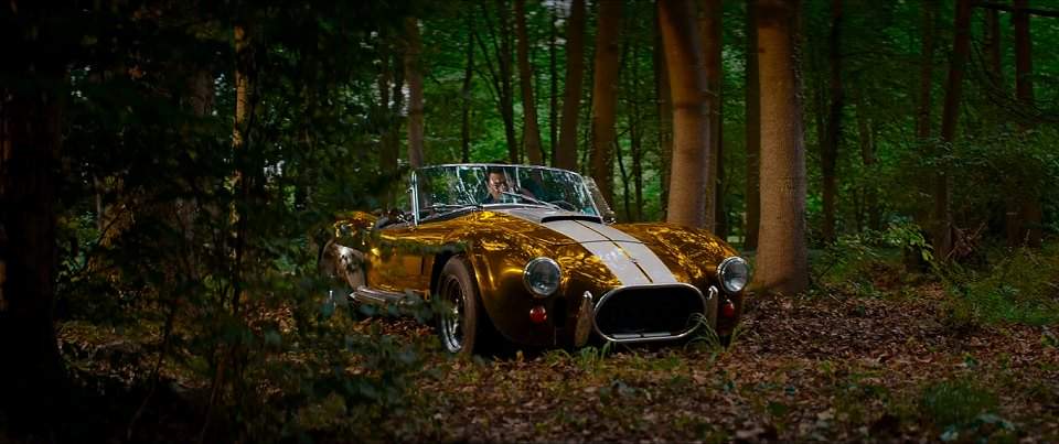 AC Cobra 427 Replica