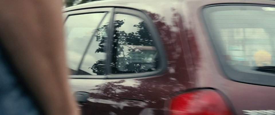 Mazda 323 F