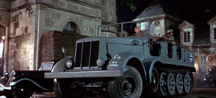 Daimler-Benz DB 10 Sd.Kfz.8