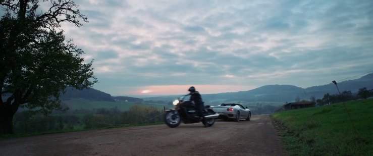 Triumph Rocket III Roadster