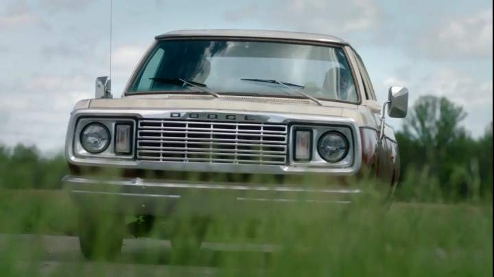 Dodge D-150