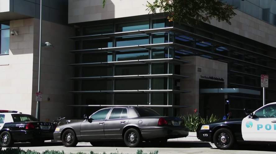 Ford Crown Victoria