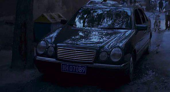 Mercedes-Benz E 320